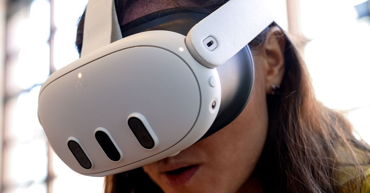 meta-tests-vision-pro-like-freeform-virtual-screen-placement-for-quest-headsets
