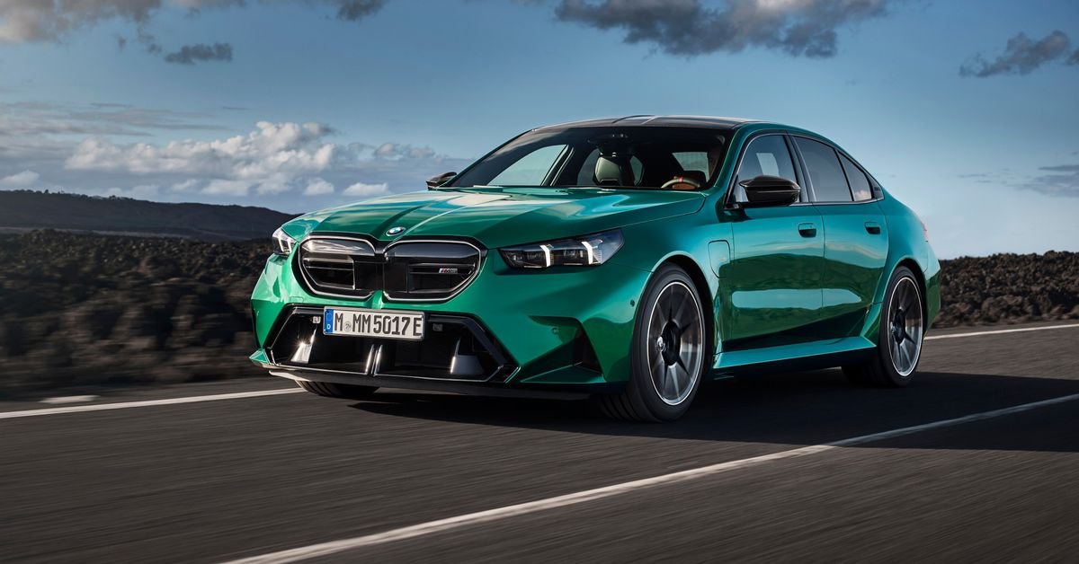 bmw-m5-gets-its-first-plug-—-and-gains-a-lot-of-weight