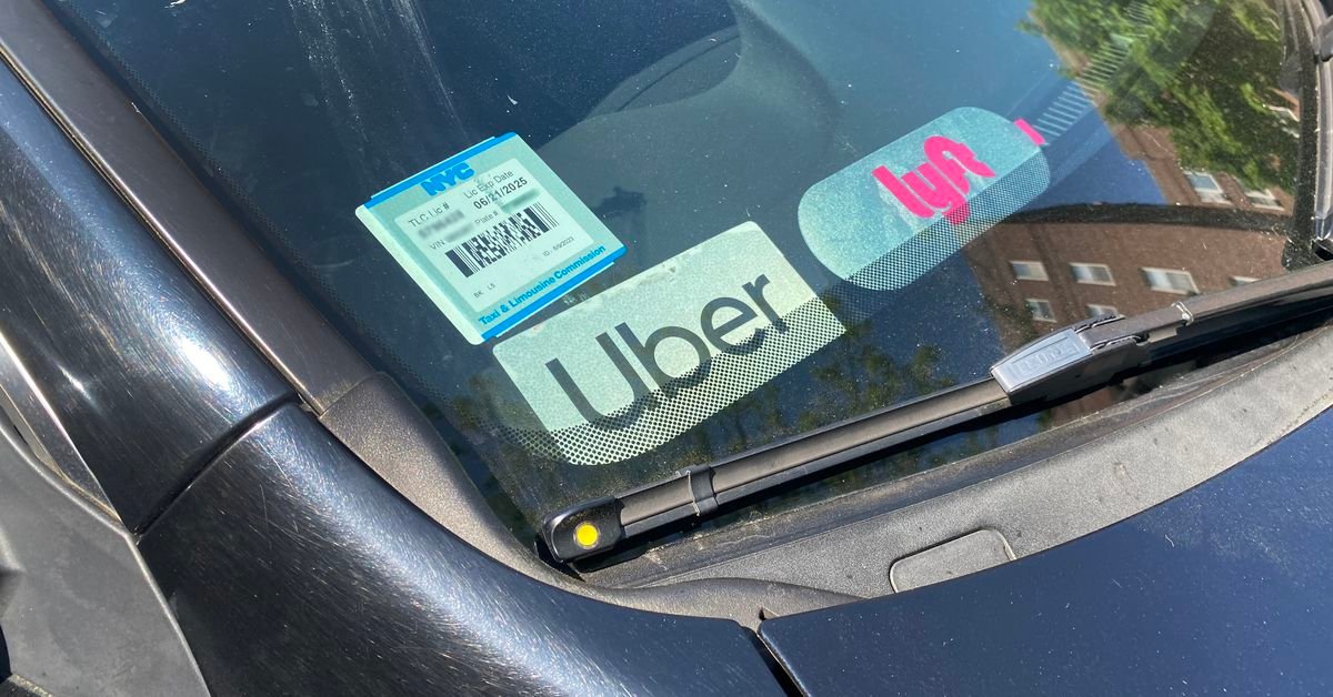 uber-and-lyft-now-required-to-pay-massachusetts-rideshare-drivers-$32-an-hour