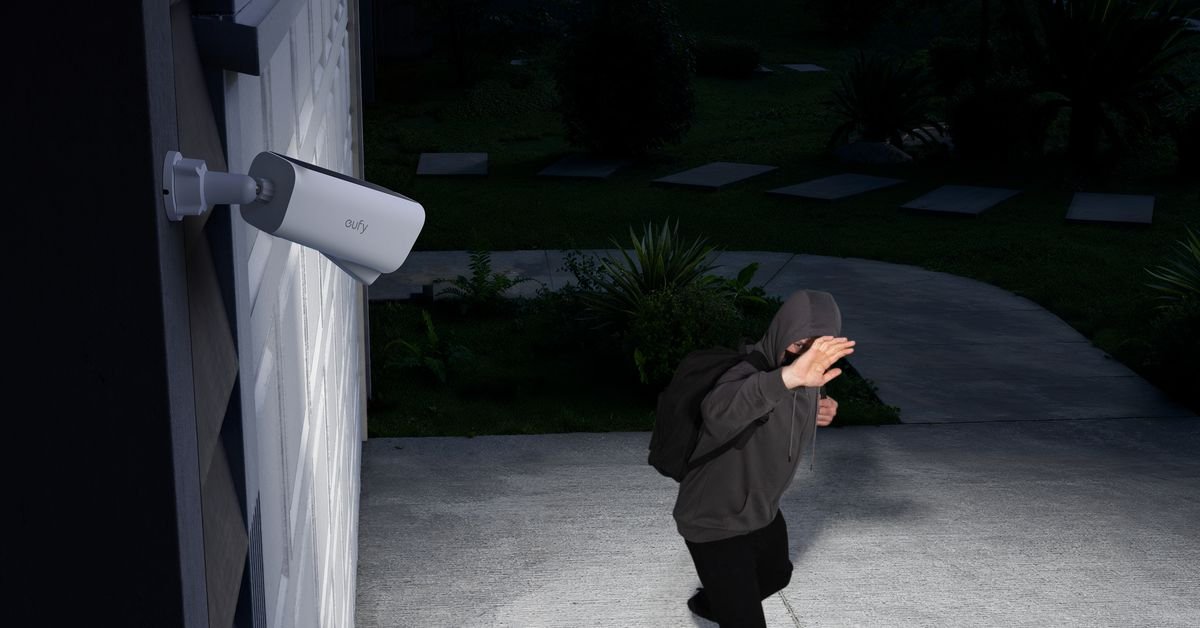 this-eufy-security-camera-can-show-nighttime-as-if-it-were-daytime
